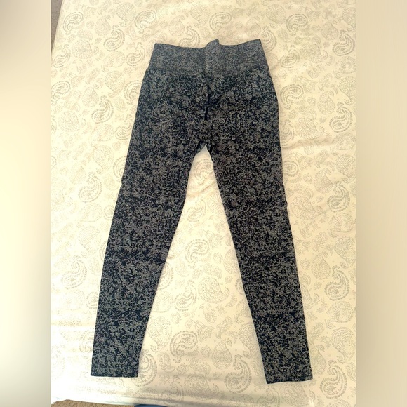 Leggings - Picture 3 of 5